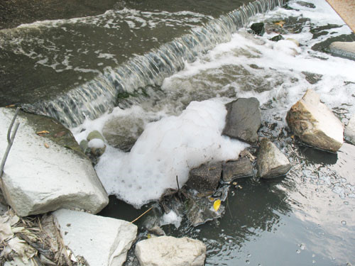 Obsessive streams polluted water