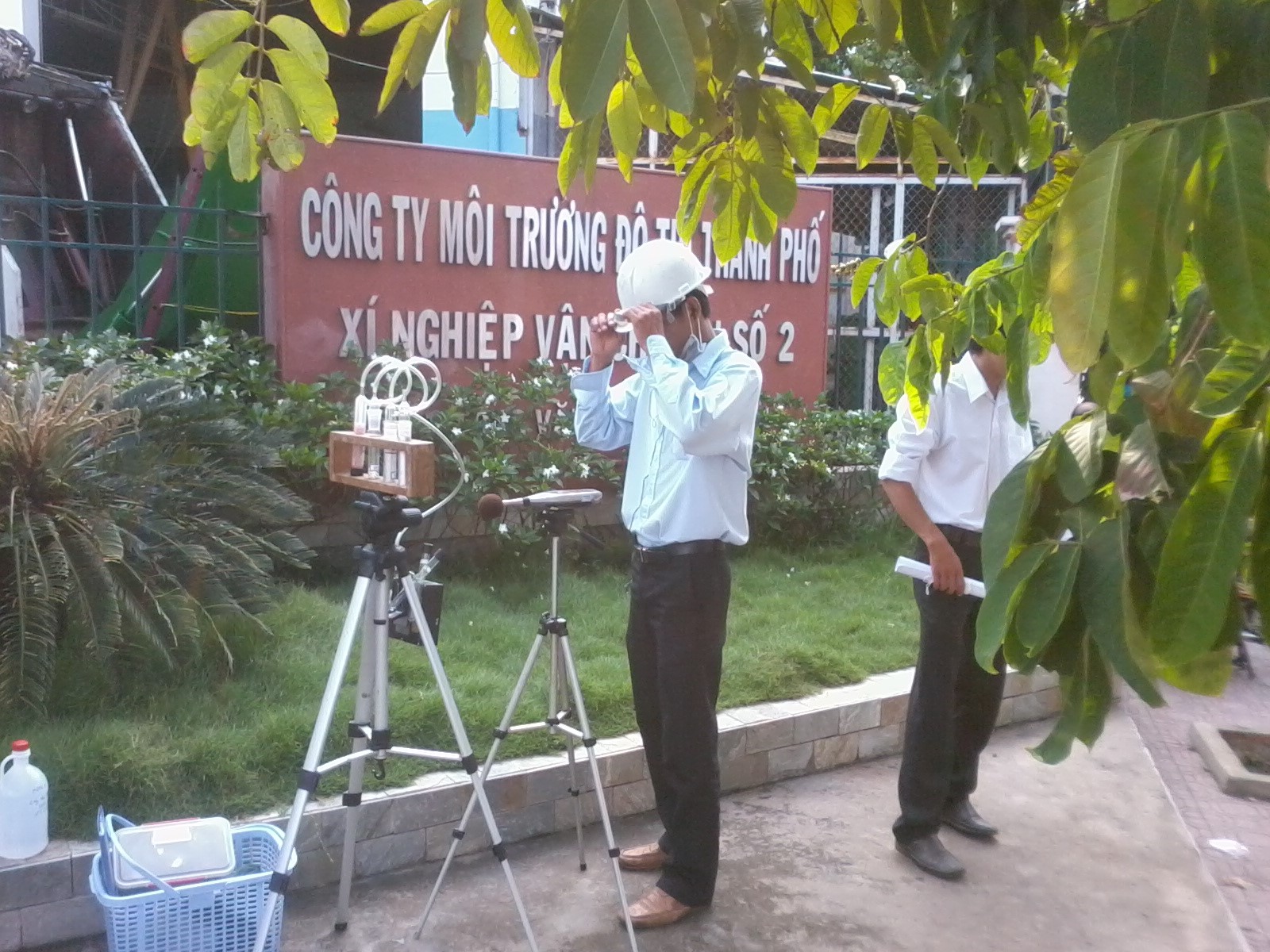 Lập đề án, quan trắc môi trường định kỳ các xí nghiệp và bãi xử lý rác của Cty MTV Môi trường Đô Thị Tp HCM